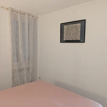 Apartment Le Bangorcoo'n F3 Liouba Forges (Seine-et-Marne)