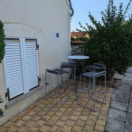 Apartment Le Bangorcoo'n F3 Liouba *