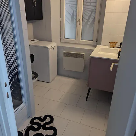 Apartment Le Bangorcoo'n F3 Liouba Forges (Seine-et-Marne)