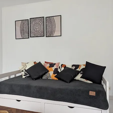 Apartment Le Bangorcoo'n F3 Liouba